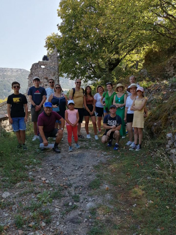 Visite guidée du vieux village de Sahune