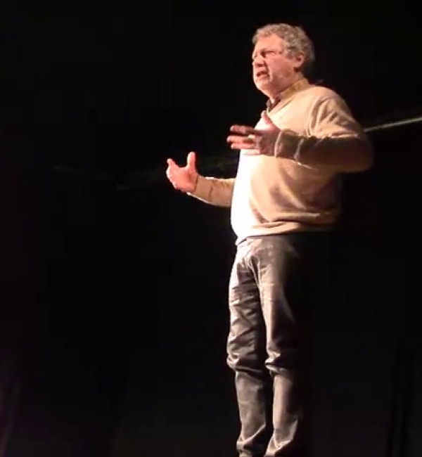 Conférence gesticulée : "Le coup de poing n'est pas parti"